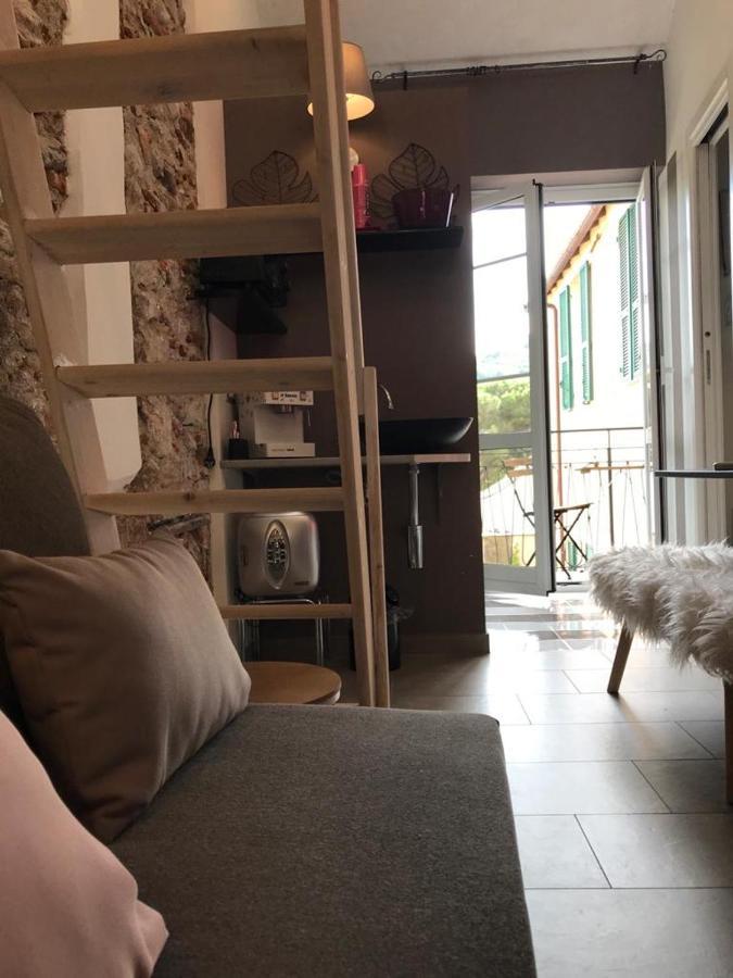Sanctus Syrus 1 Apartman Albenga Kültér fotó